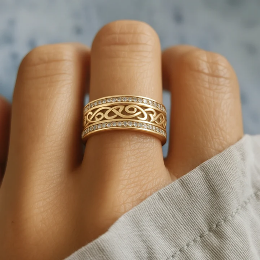 Golden Eternity Filigree Ring