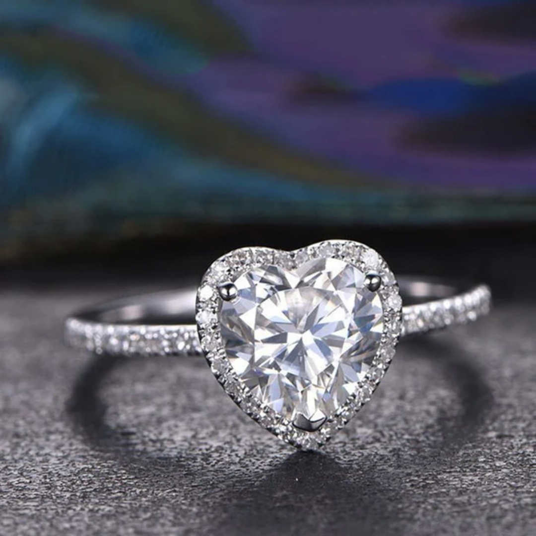 Lover's Radiance Heart Ring