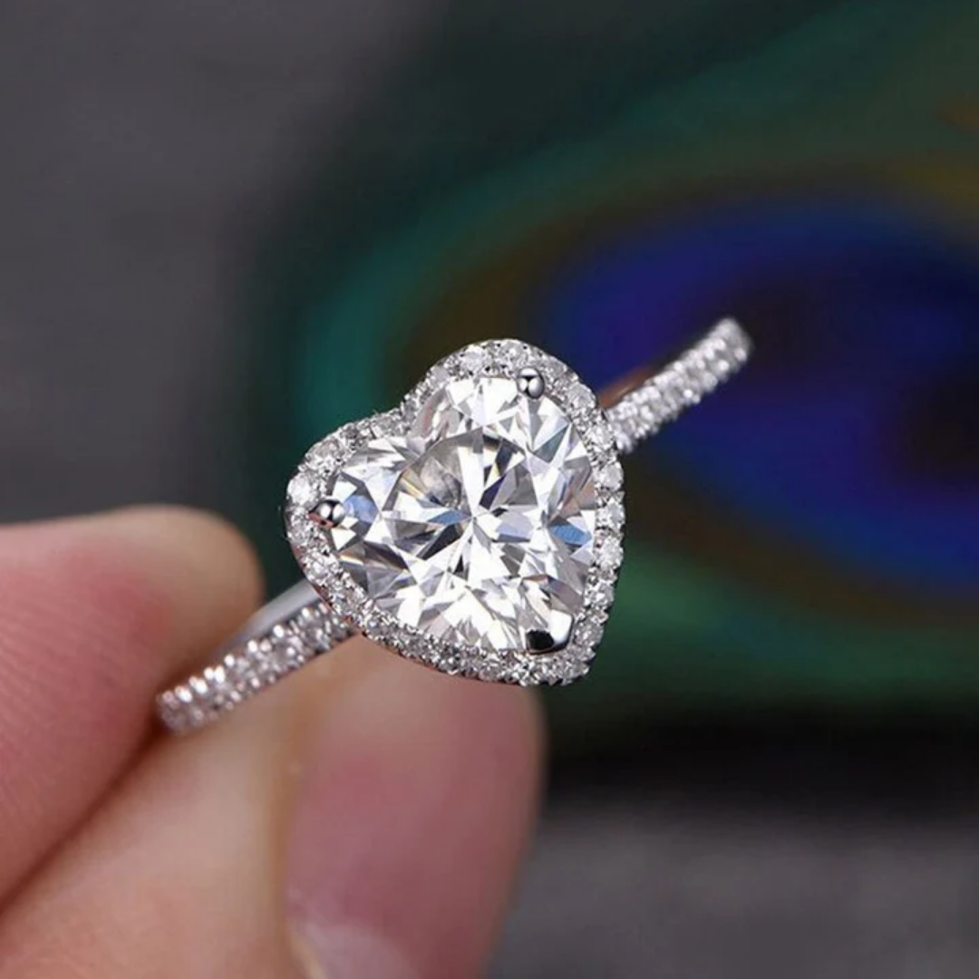Lover's Radiance Heart Ring
