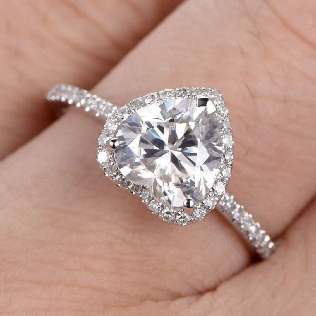 Lover's Radiance Heart Ring