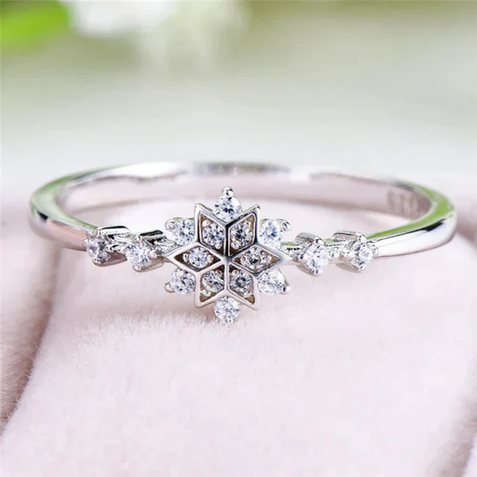 Starlit Snowflake Ring