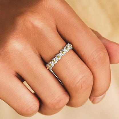 Blossom Promise Daisy Band