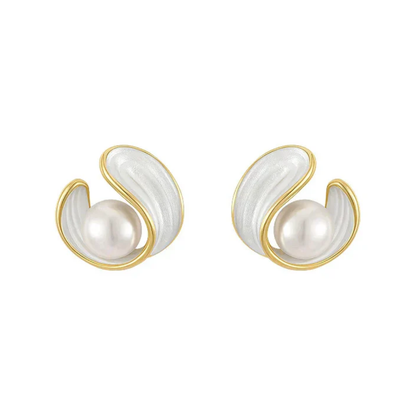 Golden Seashell Pearl Earrings