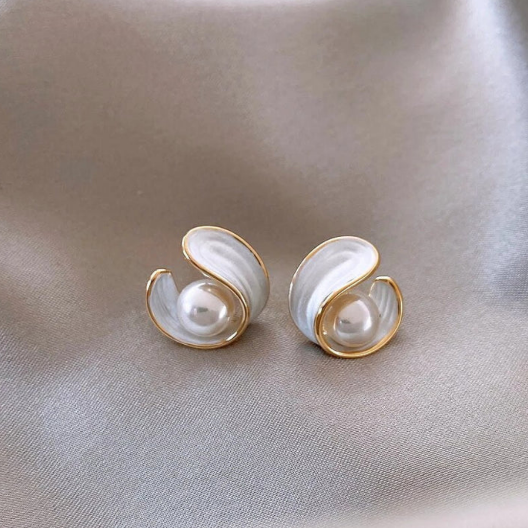 Golden Seashell Pearl Earrings