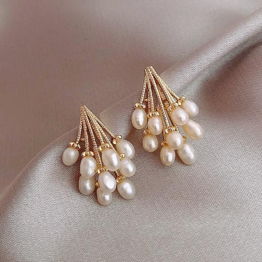 Golden Dewdrop Pearl Earrings