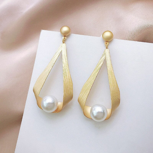 Golden Embrace Pearl Earrings