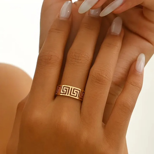 Eternal Maze Ring
