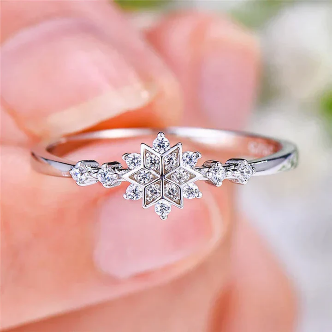 Starlit Snowflake Ring