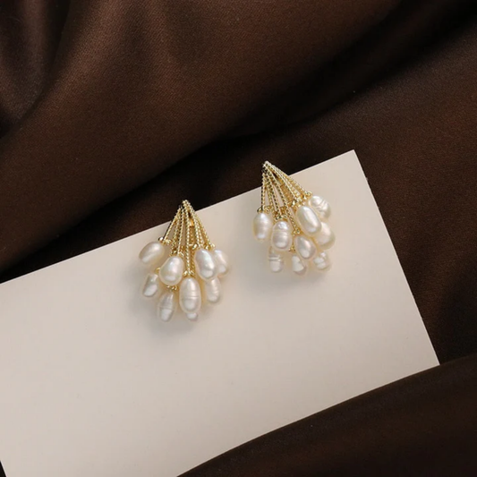 Golden Dewdrop Pearl Earrings