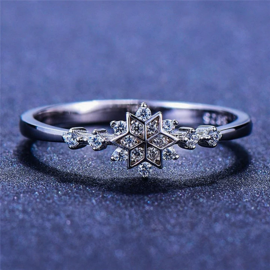 Starlit Snowflake Ring