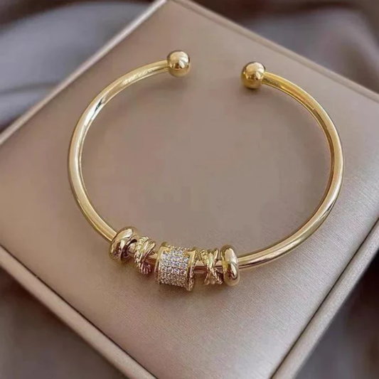 Golden Embrace Luxe Bracelet