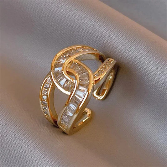 Eternal Radiance Knot Ring