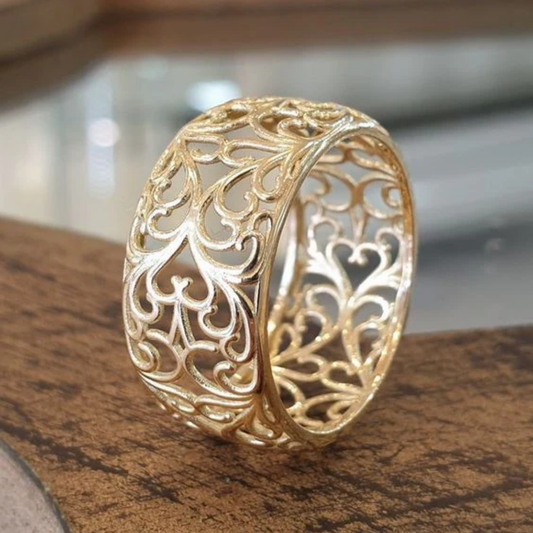 Golden Lace Embrace Ring