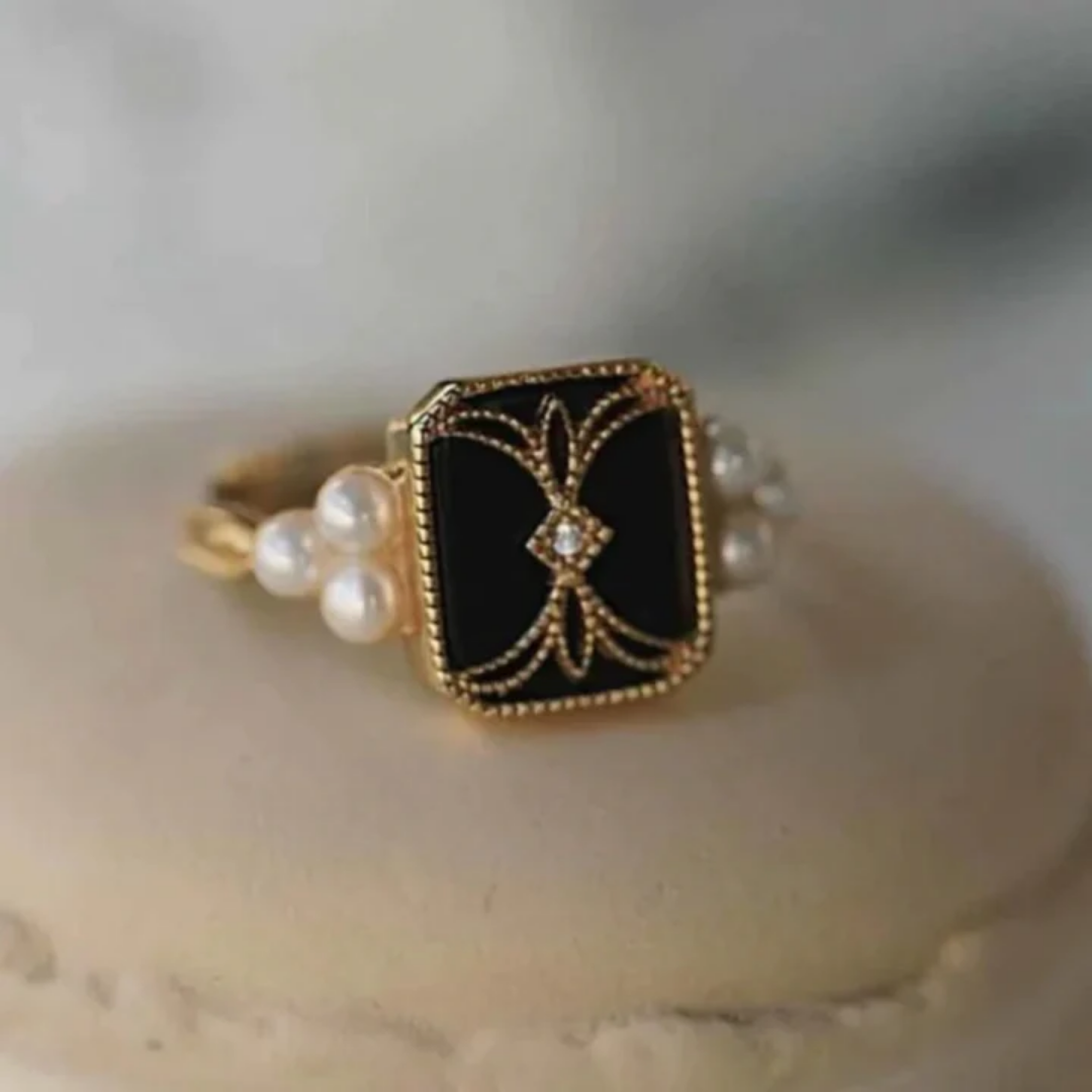 Midnight Empress Pearl Ring