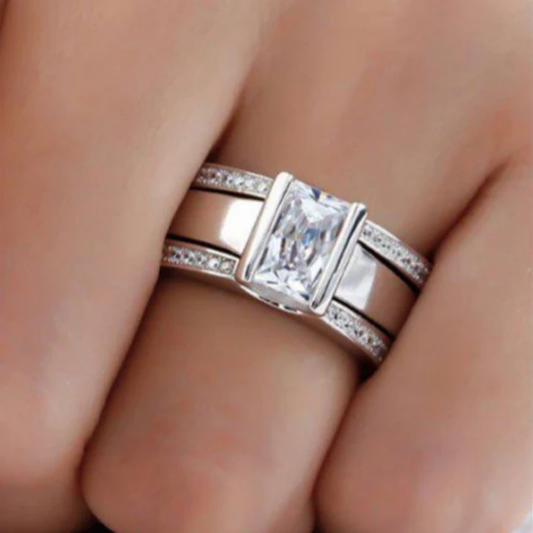 Eternal Radiance Ring